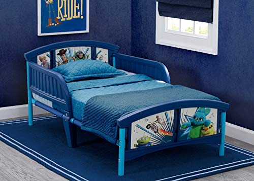 Пластмасов легло за деца Delta Children, Disney / Pixar играта на играчките 4