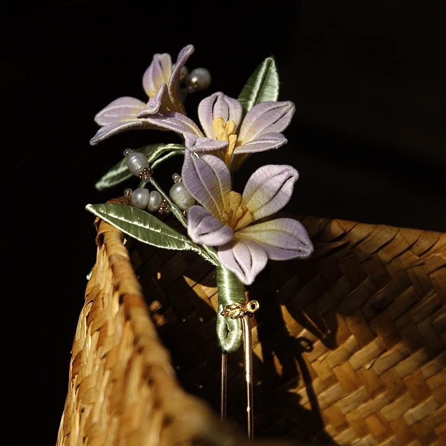 Шнола за коса с една орхидея-пеперуда в цвете обвивка, Скъпа Малка Прясна шнола за коса с бретон (Цвят: B