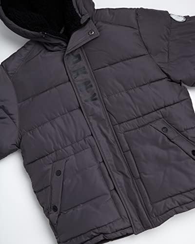 Зимно палто за момчета DKNY Heavyweight - Водоустойчива Стеганая ски яке от фугу с утепленной руното облицовка (с размери: 8-20)