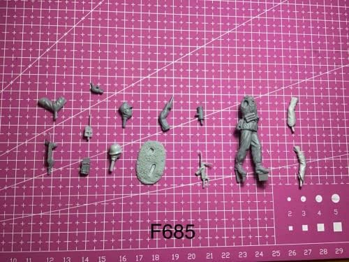 Колекция от модели на немски войници от смола 1/35 на Втората световна война (2 човека) В Разглобено формата и Небоядисана Детайли от смола //ij6y-4