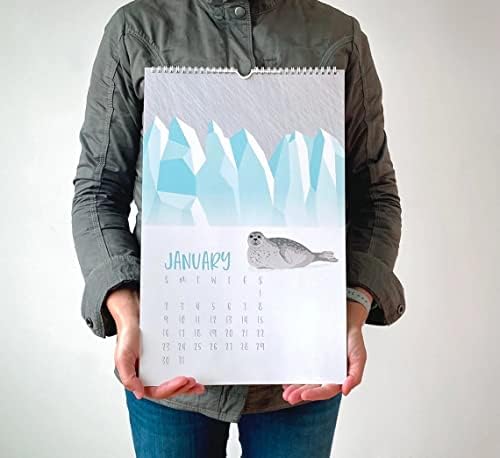 Стенен календар на 2022 година / Голям Календар на дивата природа / Застрашените видове /Коледни подаръци за близките си.