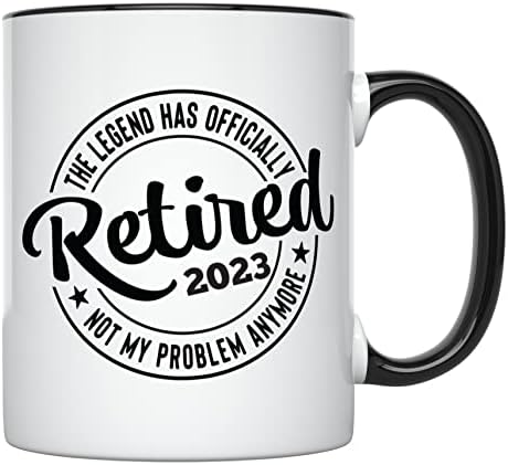 YouNique Designs Чаша The Legend Has Retired, 11 Грама, Хумористичен Кафеена чаша за мъже и жени, Които са се пенсионирали през 2023 г., Вече не е мой проблем (Черна дръжка)