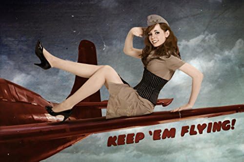 Художествени пана с ер носа на Втората световна война - Момиче с пин-апом Мамо с бомба, Боинг Б-17