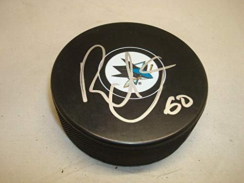 Рурк Шартье подписа хокей шайба Сан Хосе Шаркс с автограф 1А - Autograph NHL Pucks